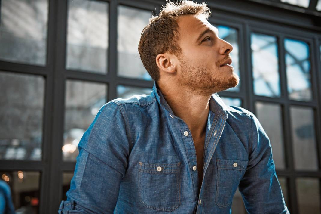 Kerem Bürsin'in yeni aşkı Türkiye’nin en zengin ailesinin torunu çıktı - Resim: 12